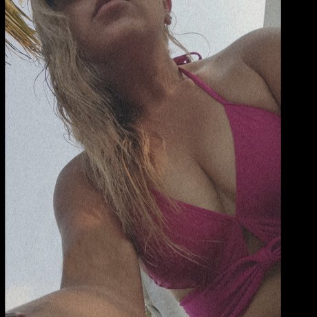 _Your Queen_ best actress picture