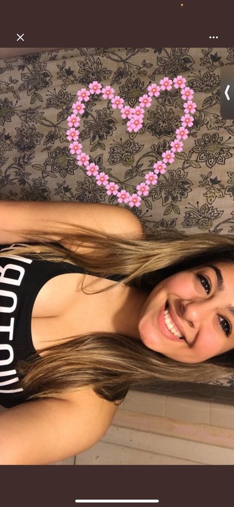 Latina goddess art model pics