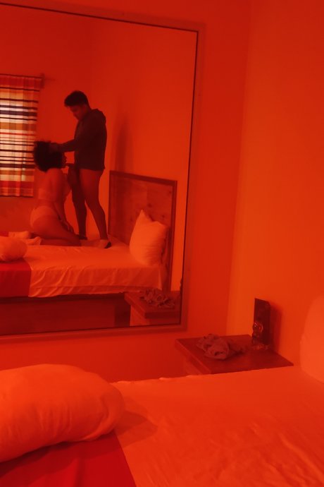 Pareja 3 adult model photo