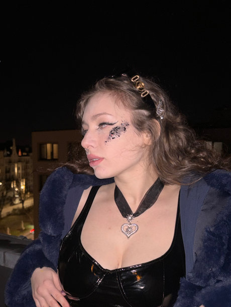 Sonya Marmeladova art model pics