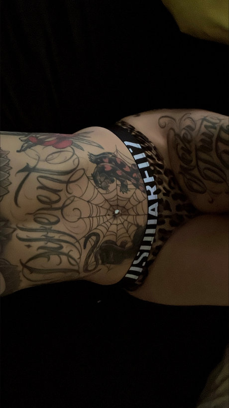 Akita888 free model picture