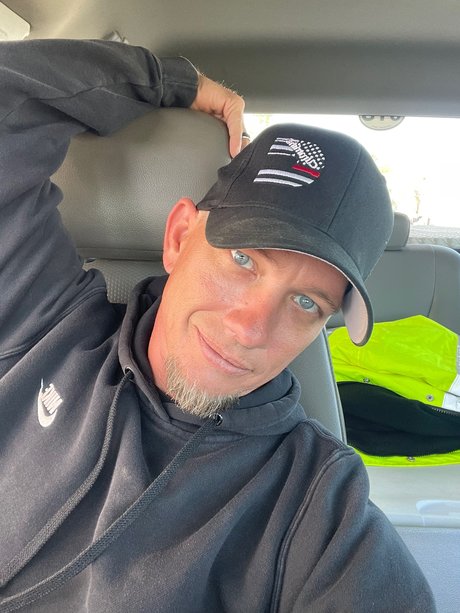 Mr Right pornstar galleries