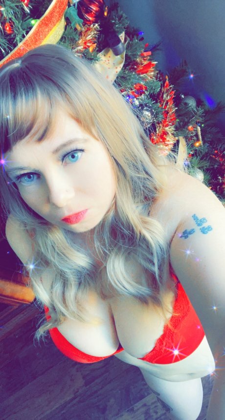 Jensa Bunni model sexy picture