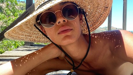 Dreamy Dom high quality actress gallery