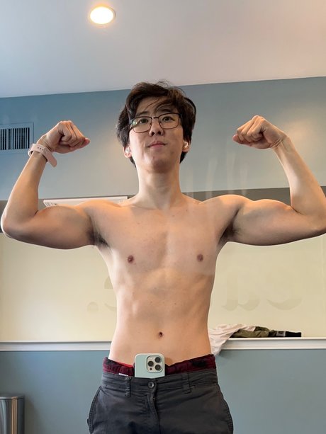 yungricewang model nude images