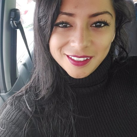 Natali Criollo model high quality images