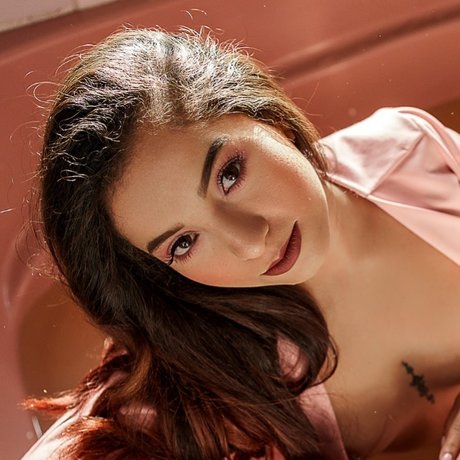 Lucy Gecko pornstar nudes img