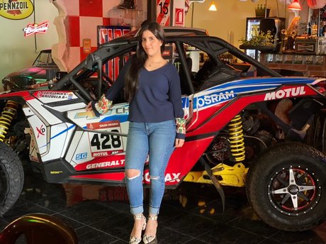 Grace honey model adult img