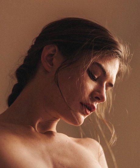 Mrs Hyde art pornstar pic