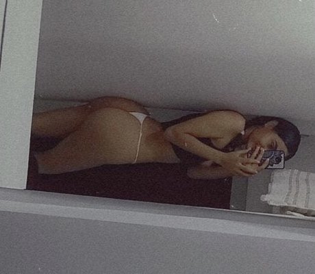 chica ardiente_ star high quality image