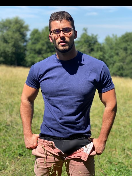 The boy you need from 9 to 11pm model pornographic photo