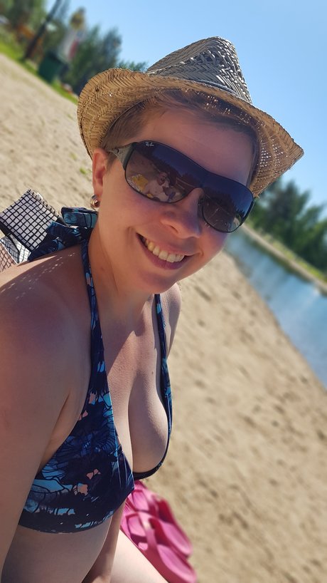 Janette nude actress galleries