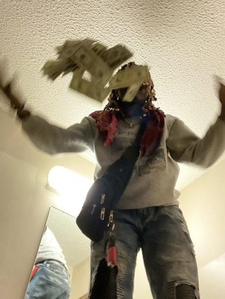 _Olaaa_ art model img