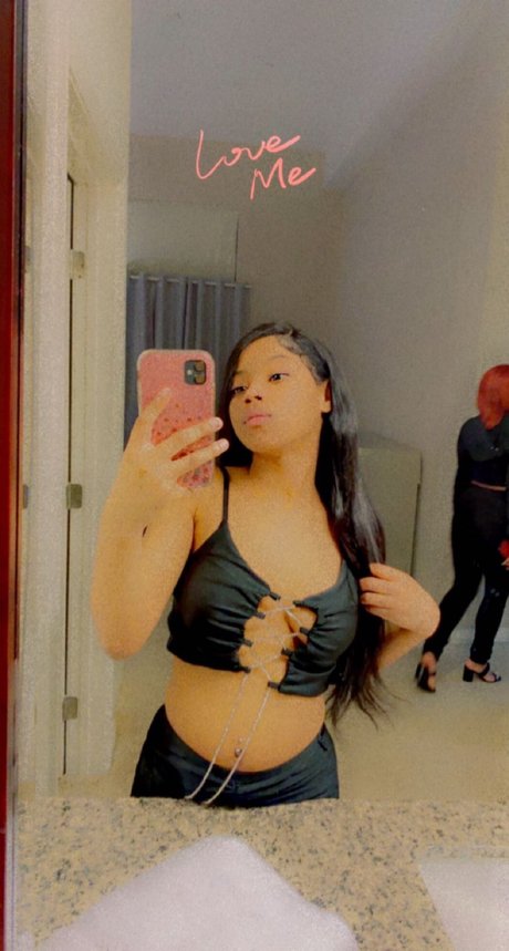 Princessnanii model nudes pictures