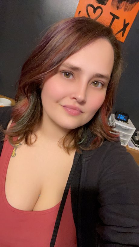 Kate Tackett perfect model img