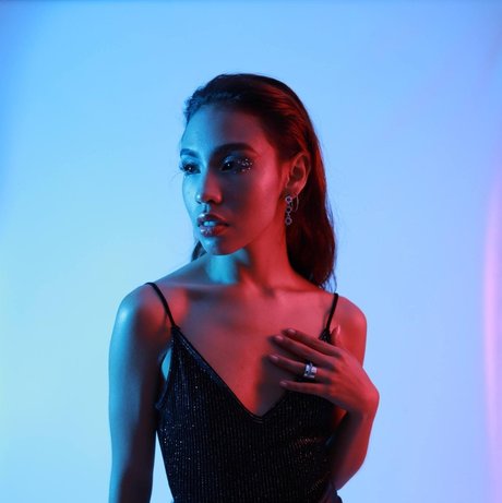 Lamai Wongsa erotic pornstar image