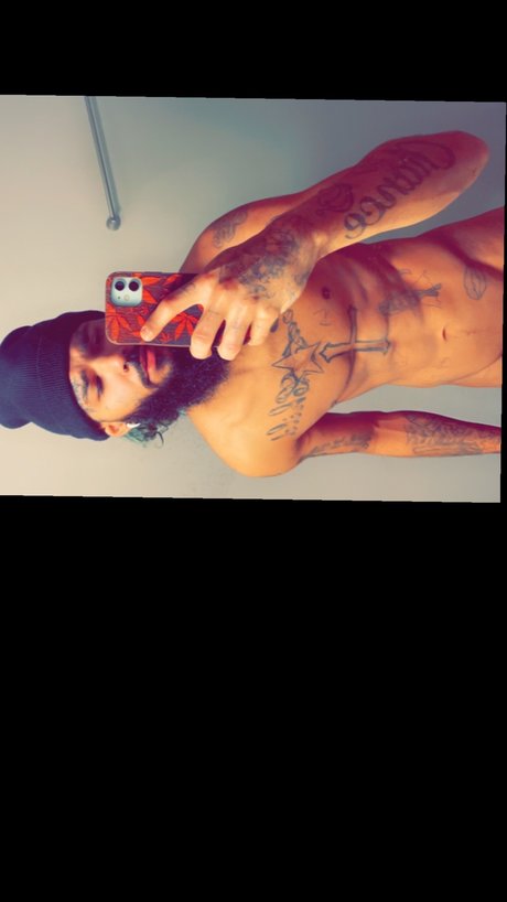 BigDick Tazzy model pornographic photos