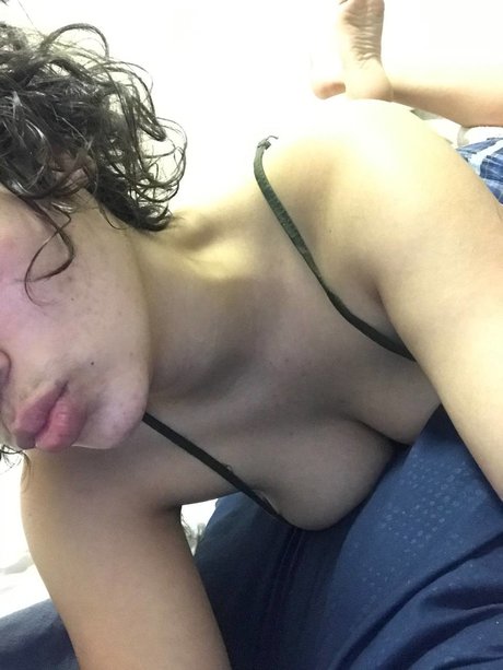 Fern Overlook star exclusive pictures