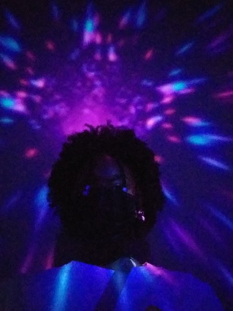 Dakawaiiest Alien hot star pic