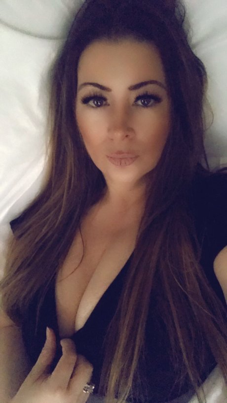 Qween Justine star pretty gallery