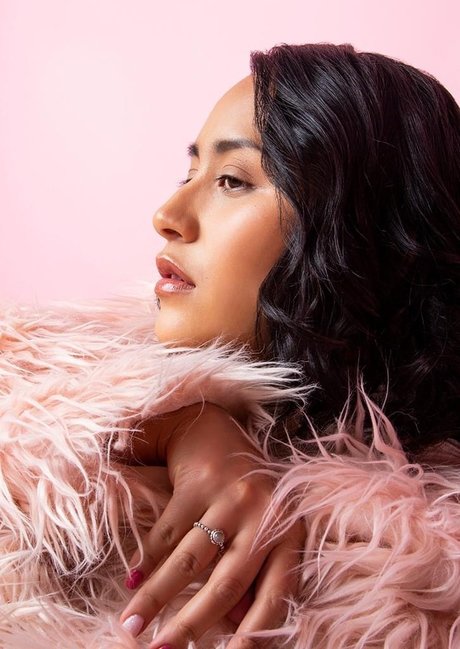 Maniie Chhun pornstar high quality images