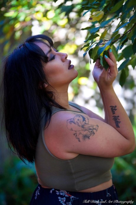 Maniie Chhun pornstar nude archive