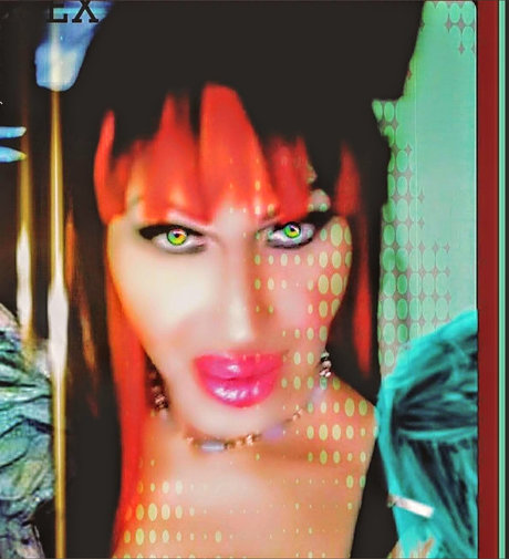 TranzChick nude actress pic