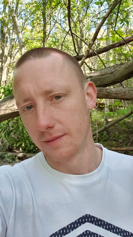 tomtompicsfree model exclusive picture