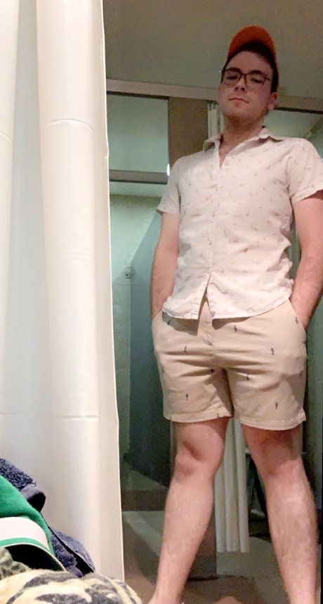 Willy D model top photos