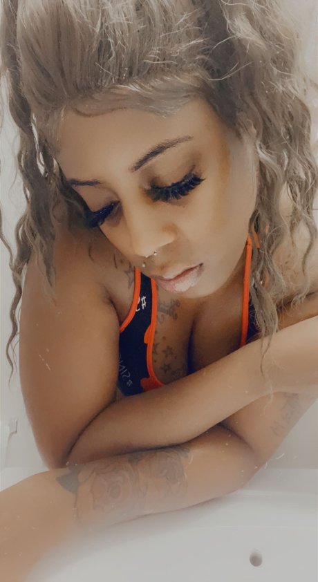 Lyricsynasty pornstar erotic img