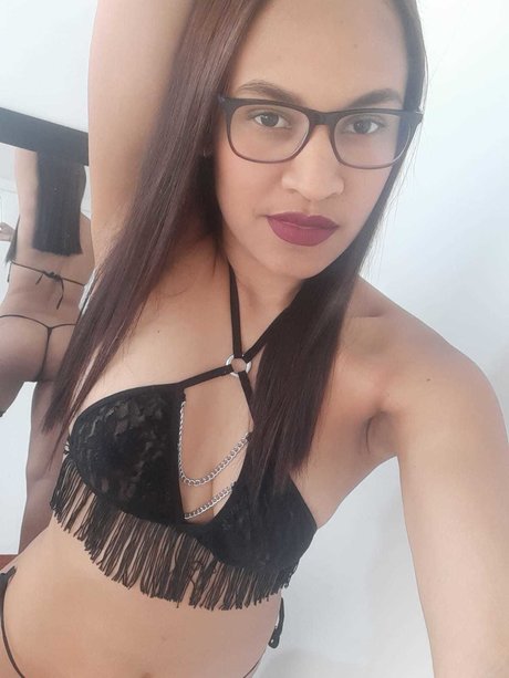 Valen Uribe star adult img