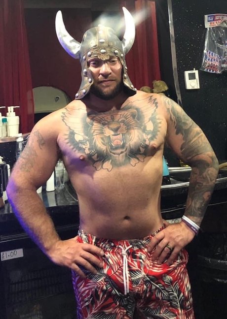 THE BEARDED CAVEMAN model perfect pic