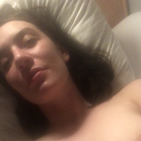 Maeve Eden xxx pornstar photos