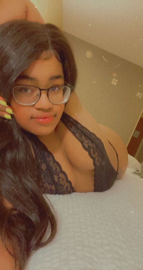 LusciousLogan nudes pornstar gallery