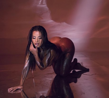 Tatiana perez model high quality image