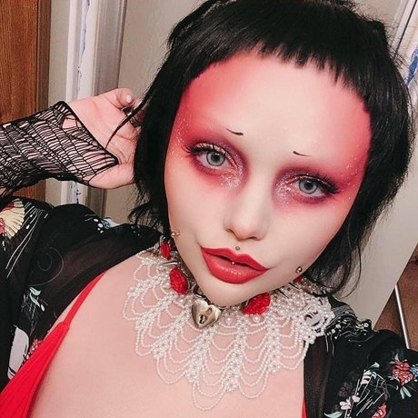 Porcelain Pixie hd model image