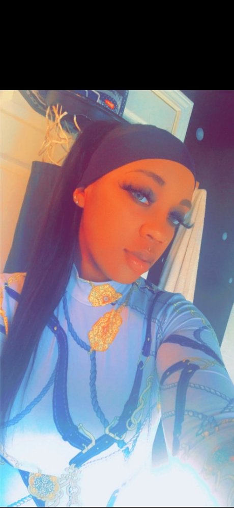 Tina Snow99_ pornstar erotic picture