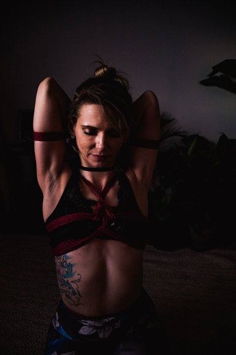 Sapphirefoxx high quality actress pic