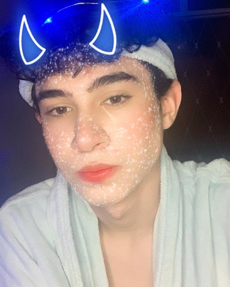 ArthurrNazz adult actress img