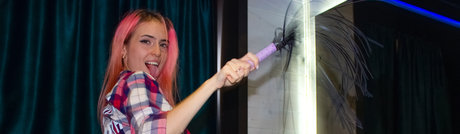 Sanora model pornographic images