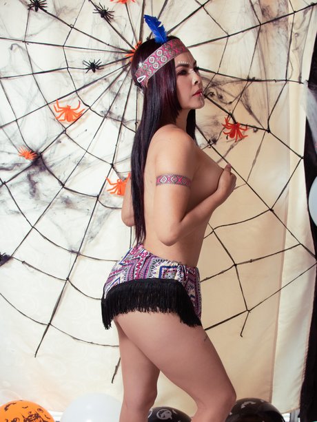 Pocahontas Usuga perfect actress photos