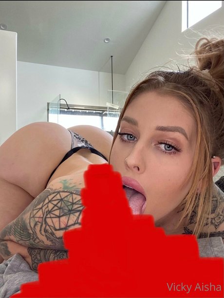 Vicky aisha star sexy image