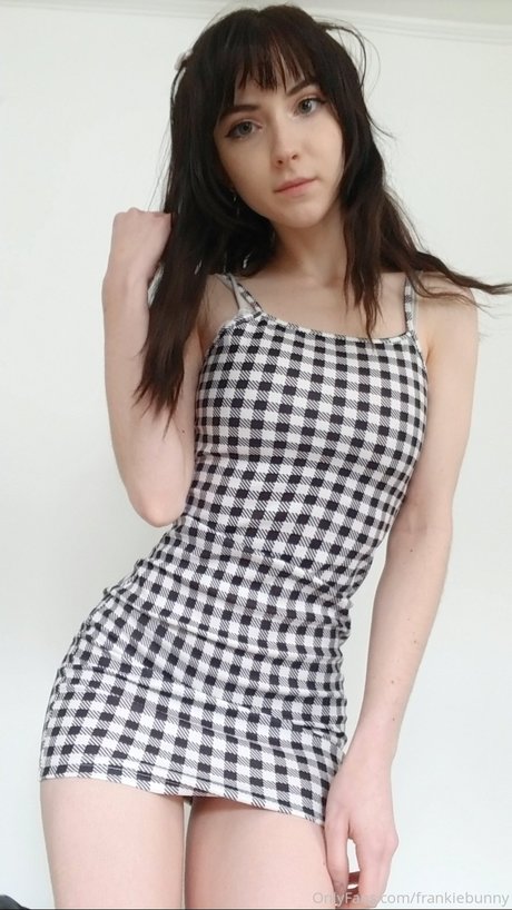 petite latina onlyfans exclusive picture