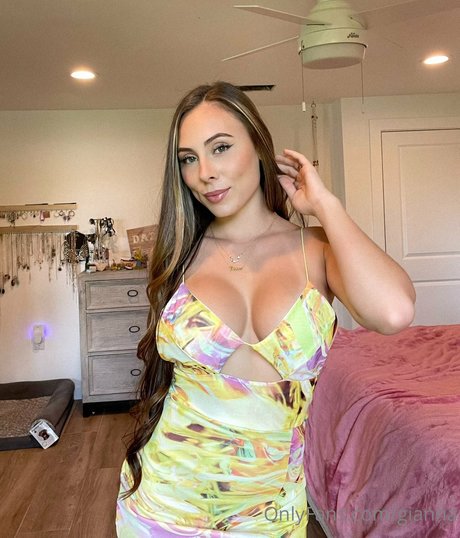 Gianna Nicole nice pornstar img