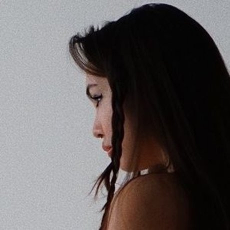 Tenderbite naked model picture