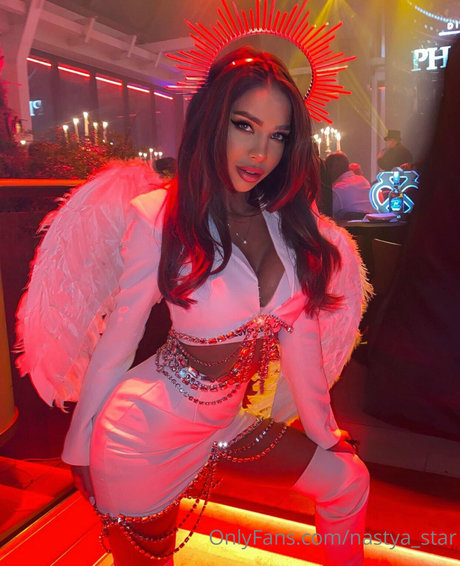 Nastya Star model art galleries