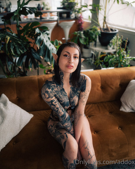 Addox model nude archive