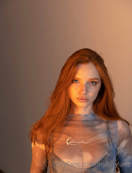 Myfoxyland art model images