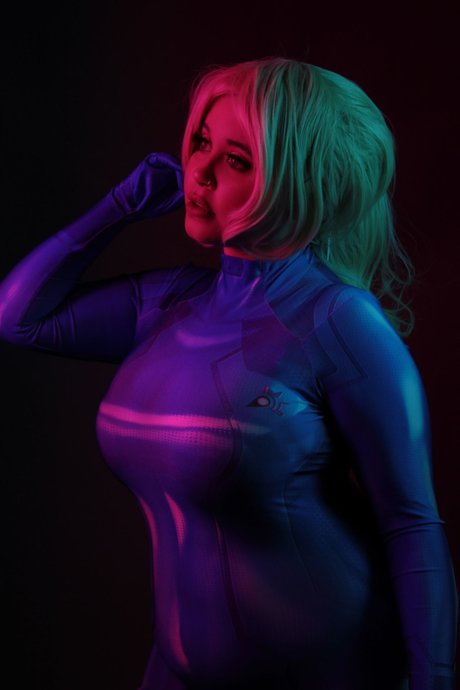 Envy Us model beautiful image