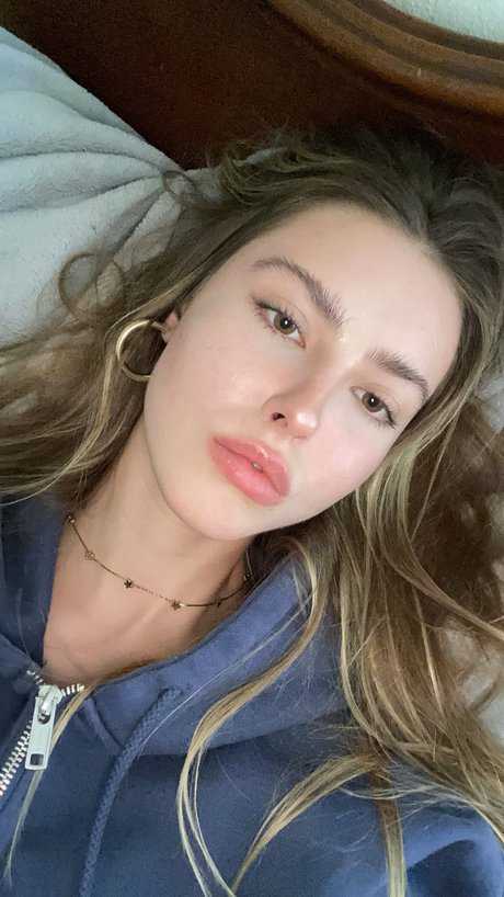 lydia free Profile pic